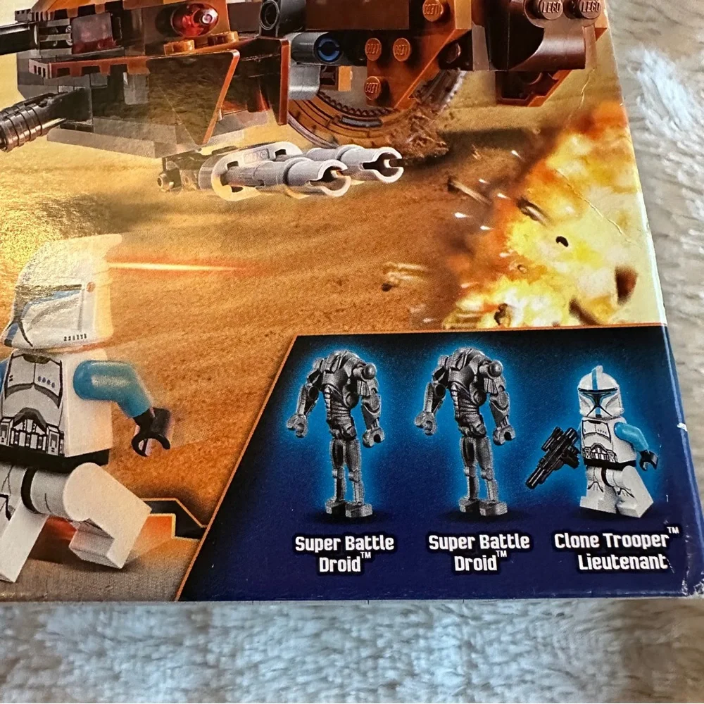 LEGO Star Wars Hailfire Droid Episode II #75085 - Picture 2 of 4